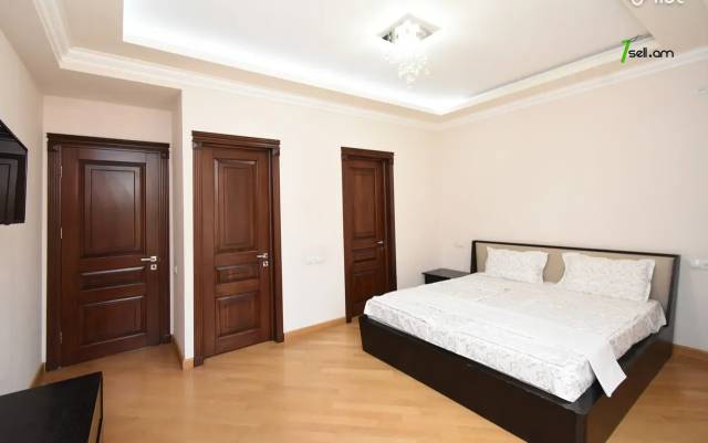 4 սենյականոց բնակարան նորակառույց շենքում Կիևյան փողոցում, 140 ք.մ., 3+ սանհանգույց