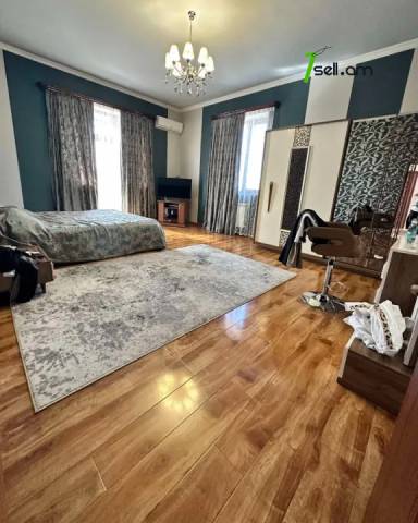 Երեք հարկանի քարե տուն, Նոյ թաղամաս Մալաթիա Սեբաստիայում, 360 ք.մ., 3+ սանհանգույց