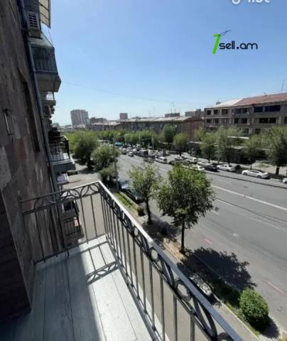 2 սենյականոց բնակարան Կոմիտասի պողոտայում, 43 քմ, նախավերջին հարկ, բարձր առաստաղներ