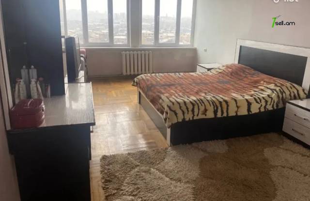 3 սենյականոց բնակարան Դավիթ Մալյան փողոցում, 96 ք.մ., նախավերջին հարկ, կոսմետիկ վերանորոգում