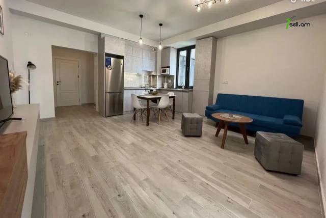 3 սենյականոց բնակարան նորակառույց շենքում Կարապետ Ուլնեցու փողոցում, 74 ք.մ., բարձր առաստաղներ