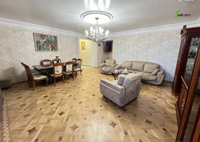 4 սենյականոց բնակարան Դավիթ Մալյան փողոցում, 103 ք.մ., 1/5 հարկ, 2 սանհանգույց, եվրովերանորոգված