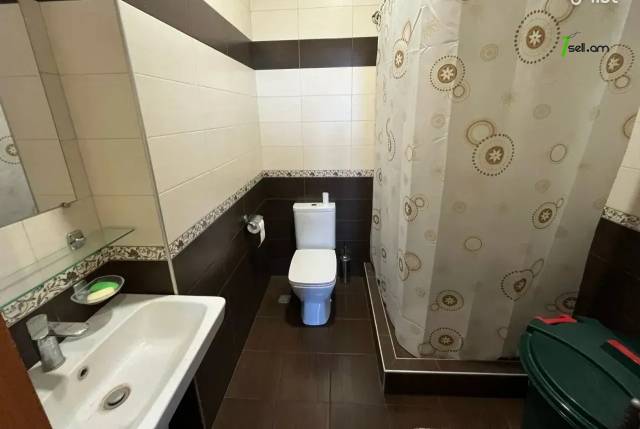 3 սենյականոց բնակարան նորակառույց շենքում Գրիբոյեդովի փողոցում, 116 քմ, 11/16 հարկ, 2 սանհանգույց