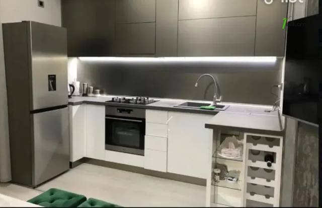 2 սենյականոց բնակարան Մելքումովի փողոցում, 34 քմ, 2/4 հարկ, դիզայներական ոճով վերանորոգված