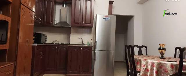 2 սենյականոց բնակարան նորակառույց շենքում Նիկողայոս Ադոնցի փողոցում, 40 քմ, 7/18 հարկ