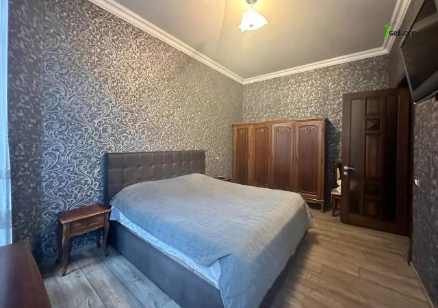 Մեկ հարկանի քարե տուն Բագրևանդի 42-րդ փողոցում Նոր Նորքում, 1100 քմ, 3+ սանհանգույց