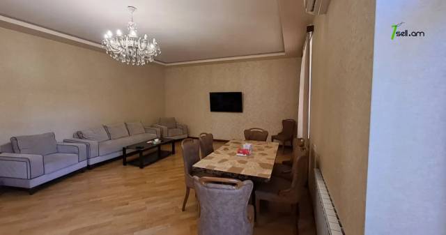 3 սենյականոց բնակարան Սայաթ-Նովայի պողոտայում, 105 քմ, 2/5 հարկ, 2 սանհանգույց, մի քանի պատշգամբ