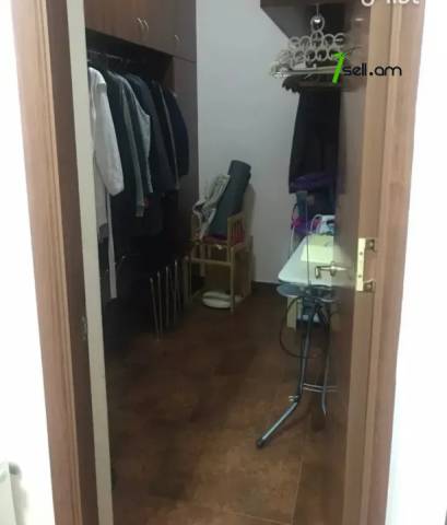 2 սենյականոց բնակարան նորակառույց շենքում Վիկտոր Համբարձումյանի փողոցում, 90 ք.մ., 2 սանհանգույց