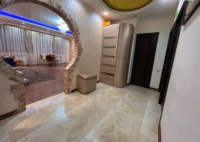 3 սենյականոց բնակարան, Davtashen 4th Street, 80 ք.մ., դիզայներական ոճով վերանորոգված