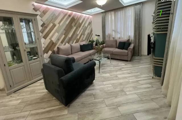 4 սենյականոց բնակարան նորակառույց շենքում Ադոնցի փողոցում, 120 քմ, 2/8 հարկ, 2 սանհանգույց