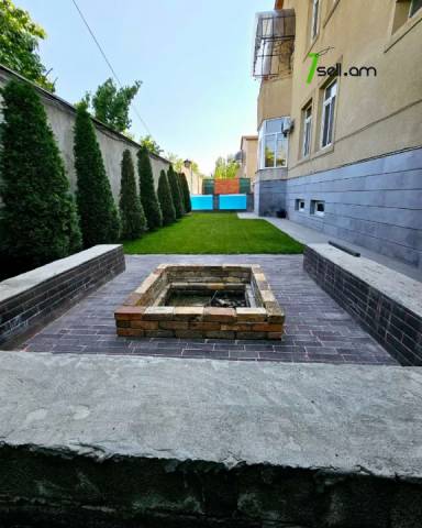 Երկու հարկանի տուն Բագրևանդի 20-րդ փողոցում Նոր Նորքում, 1830 ք.մ., 3+ սանհանգույց