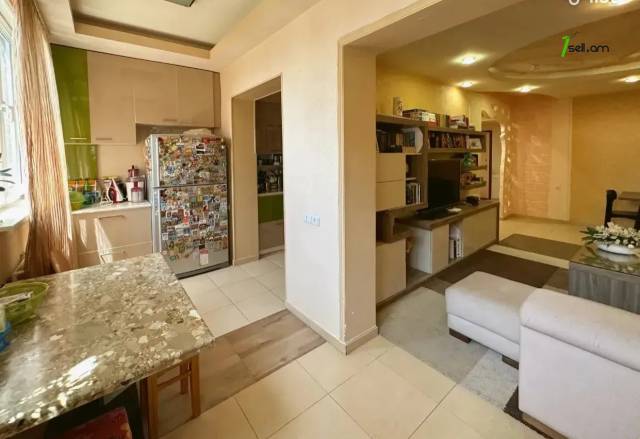 3 սենյականոց բնակարան Մելիք Մելիքյան փողոցում, 75 քմ, 3/9 հարկ, եվրովերանորոգված