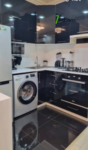 3 սենյականոց բնակարան Կոմիտասի պողոտայում, 55 ք.մ., նախավերջին հարկ, դիզայներական ոճով վերանորոգված