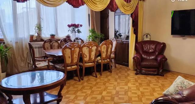 4 սենյականոց բնակարան Վիլնյուսի փողոցում, 89 ք.մ., 2 սանհանգույց, կապիտալ վերանորոգված