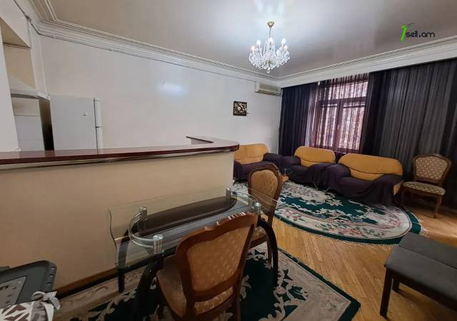 2 սենյականոց բնակարան Մեսրոպ Մաշտոցի պողոտայում, 55 ք.մ., 2/5 հարկ, կապիտալ վերանորոգված, քարե շենք