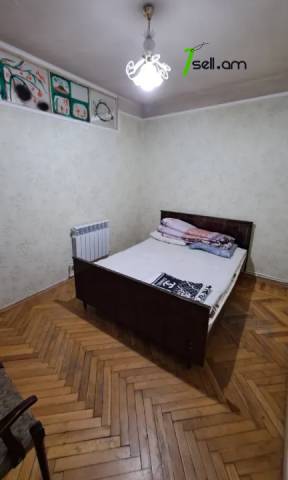 3 սենյականոց բնակարան Սարյանի փողոցում, 74 քմ, 1/8 հարկ, քարե շենք