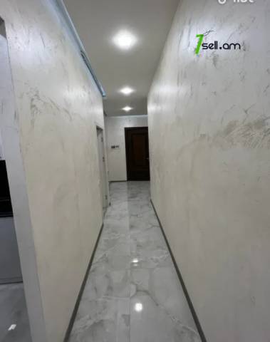 3 սենյականոց բնակարան նորակառույց շենքում Գրիբոյեդով փողոցում, 70 ք.մ., բարձր առաստաղներ, 12/16 հարկ