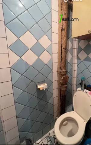 4 սենյականոց բնակարան Դավիթ Մալյան փողոցում, 73 ք.մ., 1/5 հարկ, քարե շենք