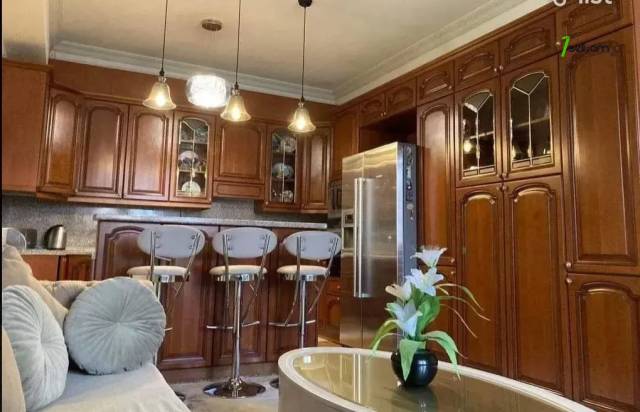 3 սենյականոց բնակարան Արգիշտիի փողոցում, 60 քմ, 11/14 հարկ, կապիտալ վերանորոգված, քարե շենք