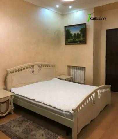 4 սենյականոց բնակարան Մեսրոպ Մաշտոցի պողոտայում, 120 քմ, 2/5 հարկ, բարձր առաստաղներ