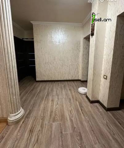 3 սենյականոց բնակարան Կարախանյան փողոցում, 90 ք.մ., 2/9 հարկ, կապիտալ վերանորոգված