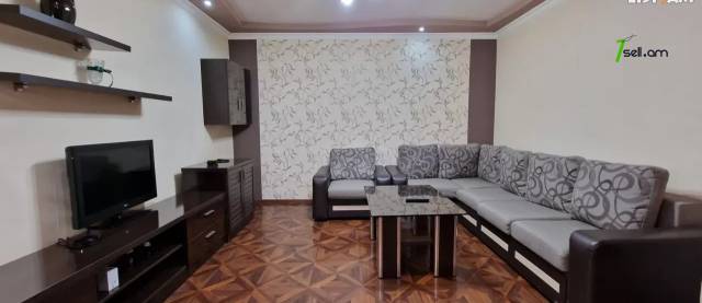 3 սենյականոց բնակարան Սայաթ-Նովայի պողոտայում, 90 ք.մ., 2 սանհանգույց, 6/10 հարկ, եվրովերանորոգված