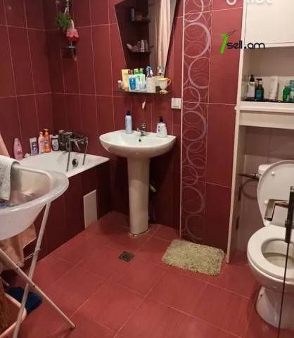 2 սենյականոց բնակարան Հունան Ավետիսյանի փողոցում, 67 ք.մ., 2/9 հարկ, կապիտալ վերանորոգված