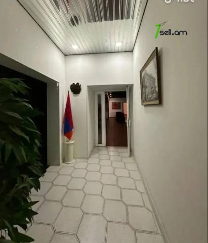 Բազմաֆունկցիոնալ գույք Գլինկայի փողոցում Էրեբունիում, 170 քմ