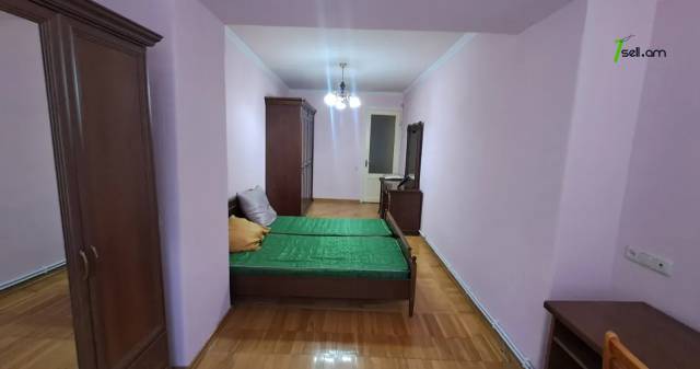 2 սենյականոց բնակարան Սարյանի փողոցում, 80 քմ, 10/16 հարկ, 2 սանհանգույց, կապիտալ վերանորոգված