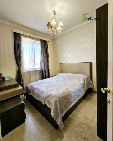 Երկու հարկանի տուն Մհեր Մկրտչյան փողոցում Ավանում, 1080 ք.մ., 3+ սանհանգույց, կապիտալ վերանորոգված