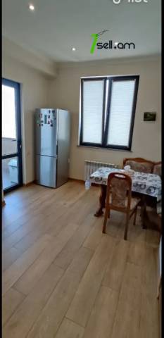 3 սենյականոց բնակարան նորակառույց շենքում Գրիբոյեդովի փողոցում, 116 քմ, 11/15 հարկ, 2 սանհանգույց