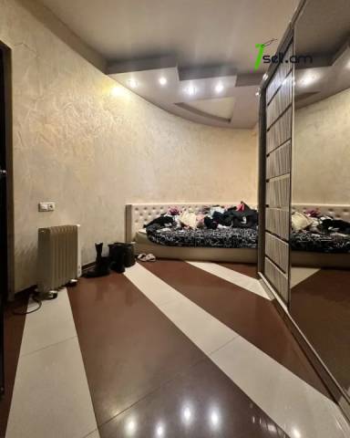 2 սենյականոց բնակարան նորակառույց շենքում Նար-Դոսի փողոցում, 57 ք.մ., բարձր առաստաղներ, 3/5 հարկ