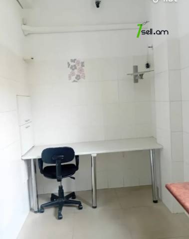 Բազմաֆունկցիոնալ գույք Նաիրի Զարյան փողոցում Արաբկիրում, 70 քմ