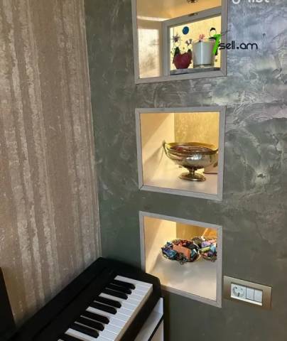 3 սենյականոց բնակարան Կարախանյան փողոցում, 90 ք.մ., 2/9 հարկ, կապիտալ վերանորոգված