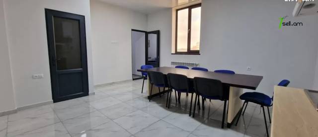 Բազմաֆունկցիոնալ գույք Գրիգոր Հասրաթյանի փողոցում Աջափնյակում, 280 ք.մ.