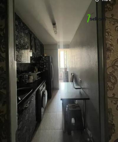 4 սենյականոց բնակարան Գուսան Շերամի փողոցում, 83 ք.մ., մասնակի վերանորոգում, քարե շենք