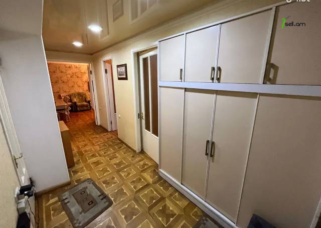 3 սենյականոց բնակարան Բաբայան փողոցում, 80 ք.մ., 2/9 հարկ, կապիտալ վերանորոգված