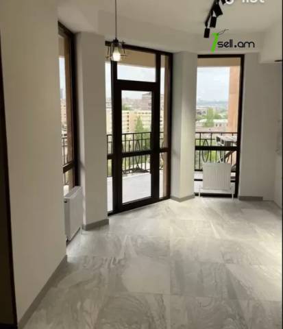 3 սենյականոց բնակարան նորակառույց շենքում Հրաչյա Ներսիսյան փողոցում, 96 ք.մ., 2 սանհանգույց