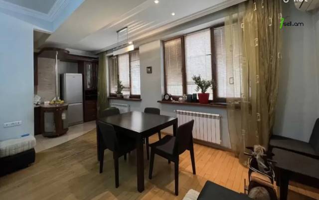 3 սենյականոց բնակարան նորակառույց շենքում Տոլբուխինի փողոցում, 95 ք.մ., բարձր առաստաղներ, 2/11 հարկ