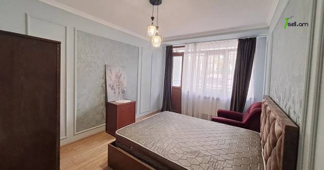 3 սենյականոց բնակարան Տերյան փողոցում, 90 քմ, 2/10 հարկ, 2 սանհանգույց, մի քանի պատշգամբ