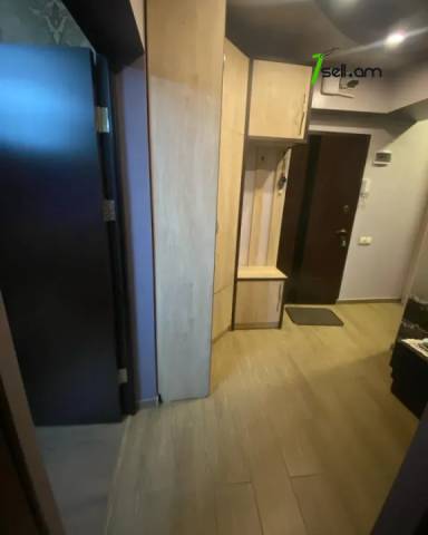 2 սենյականոց բնակարան Վաղարշյան փողոցում, 48 քմ, 2/5 հարկ, 2 սանհանգույց, կապիտալ վերանորոգված
