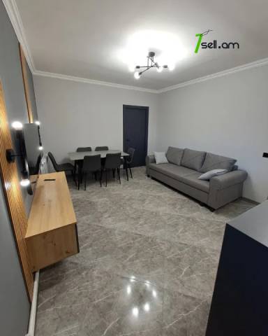 3 սենյականոց բնակարան Վառլամ Ավանեսովի փողոցում, 46 քմ, 1/5 հարկ, դիզայներական ոճով վերանորոգված