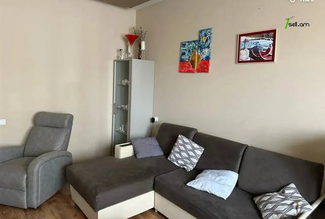 3 սենյականոց բնակարան նորակառույց շենքում Պարույր Սևակի փողոցում, 115 քմ, 5/16 հարկ, 2 սանհանգույց