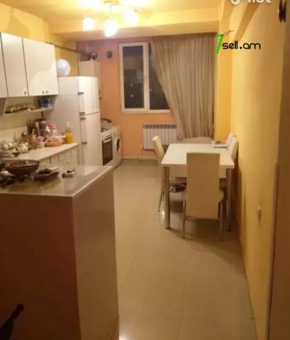 3 սենյականոց բնակարան Երվանդ Քոչարի փողոցում, 84 քմ, դիզայներական ոճով վերանորոգված