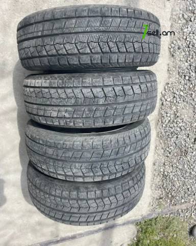 GGG. Rock blade 4հատ 90-95% Ձմեռային անվադողեր, 215/55 R17