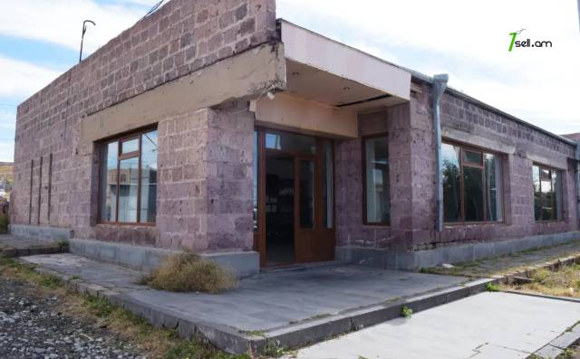Առևտրային տարածք Արթիկում, 800 քմ