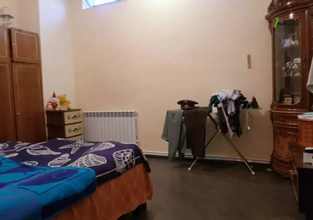 Երկու հարկանի քարե տուն Շենգավիթ փողոցում Շենգավիթում, 200 ք.մ., 2 սանհանգույց, մասնակի վերանորոգում