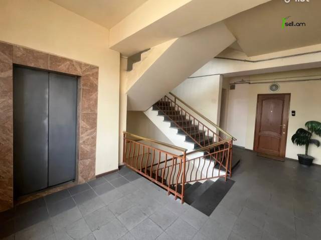 3 սենյականոց բնակարան նորակառույց շենքում Եկմալյան փողոցում, 55 քմ, 8/11 հարկ, բարձր առաստաղներ