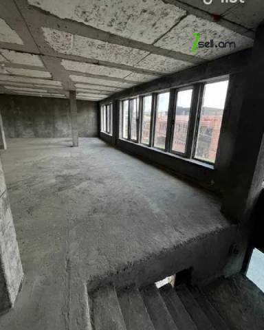 Բազմաֆունկցիոնալ գույք Մելքումովի փողոցում Աջափնյակում, 195 քմ