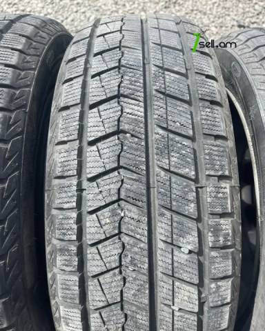 GGG. Rock blade 4հատ 90-95% Ձմեռային անվադողեր, 215/55 R17